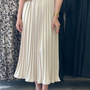 soft pearl pleated skirt